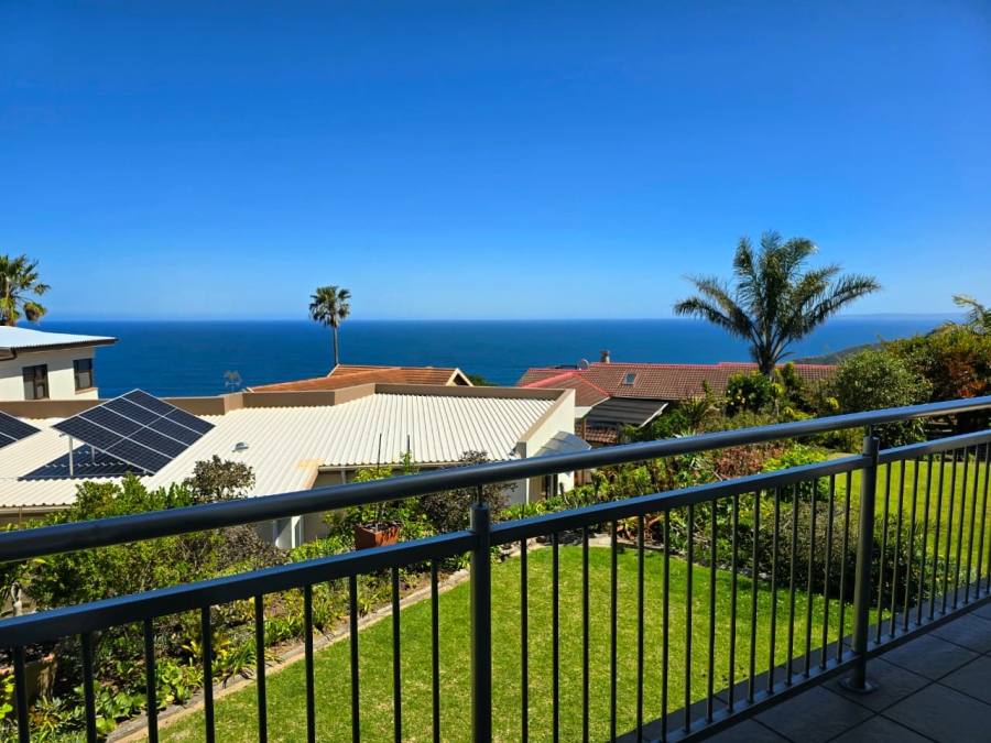 To Let 3 Bedroom Property for Rent in Herolds Bay Western Cape